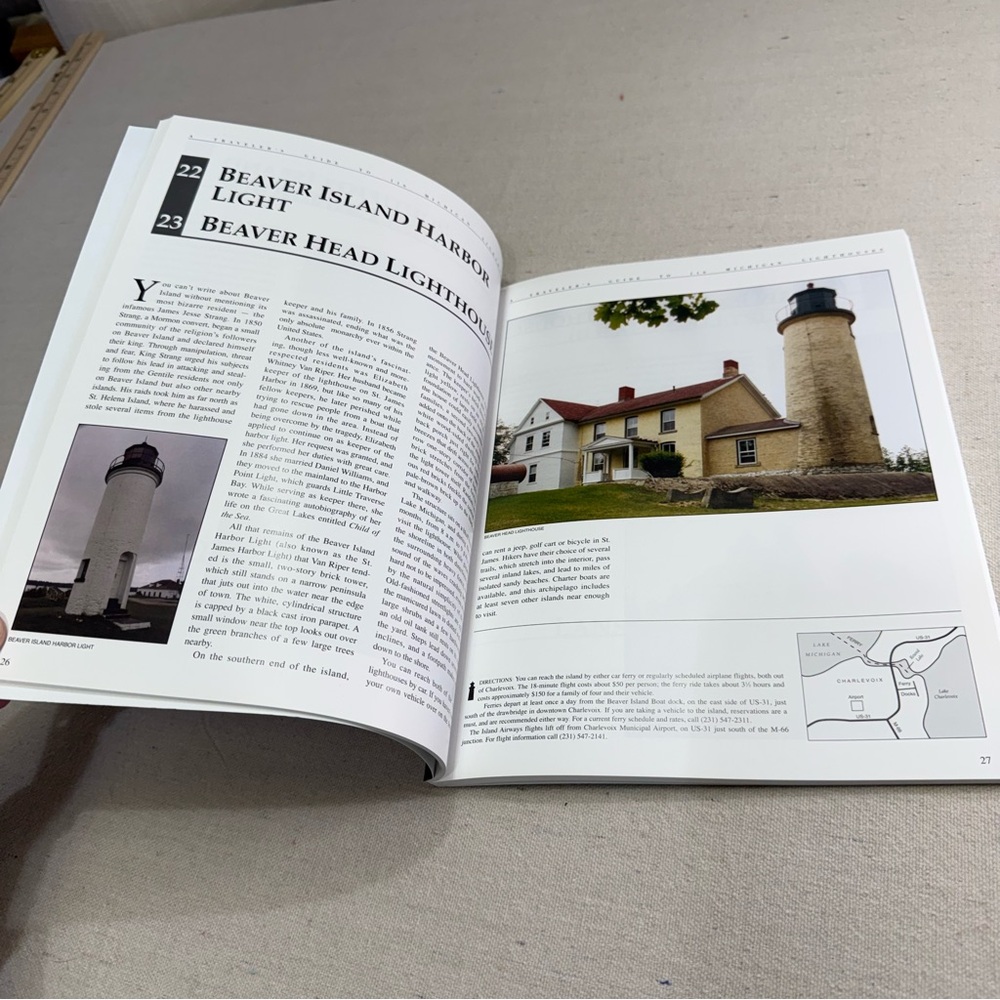 Michigan Lighthouses Guidebook - A Traveler’s Guide to 116 Michigan Lighthouses - Picture 10 of 16